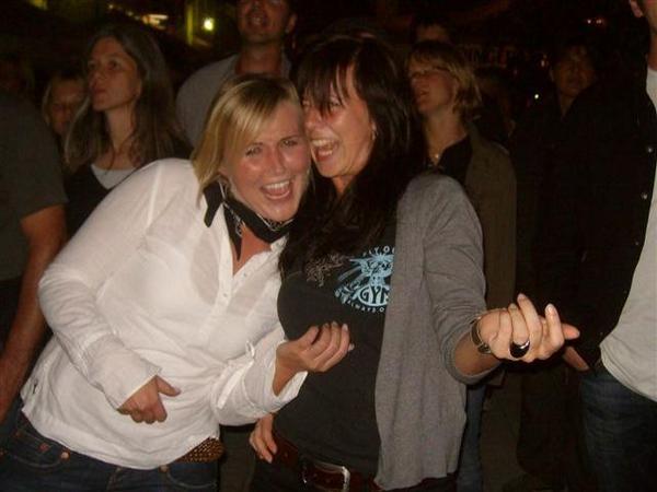 l_62c9a942e0ce4b92bfef38c0fad341fc.jpg - Yeah ;)