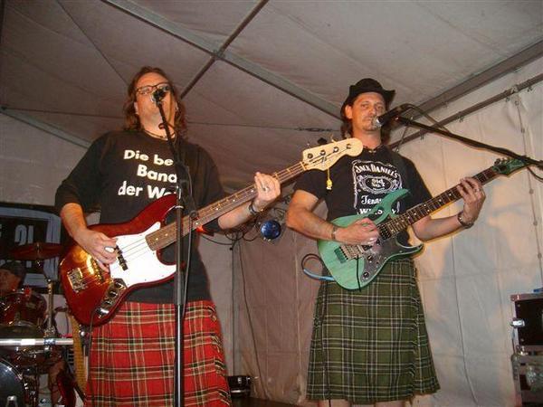 l_91ff92085b2d4dab97b17b736df31710.jpg - "Rock"runde