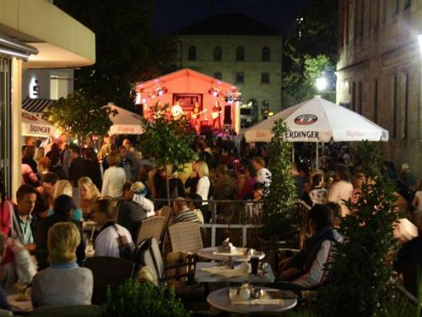 l_feb254f948ae4046a73e3d9c2c1d790d.jpg - .